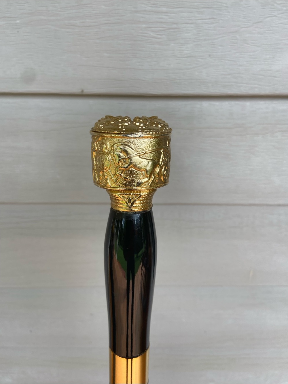 Decorative Vintage Knob Head Brass Top Wooden Walking Cane in Black and Gold 36”
